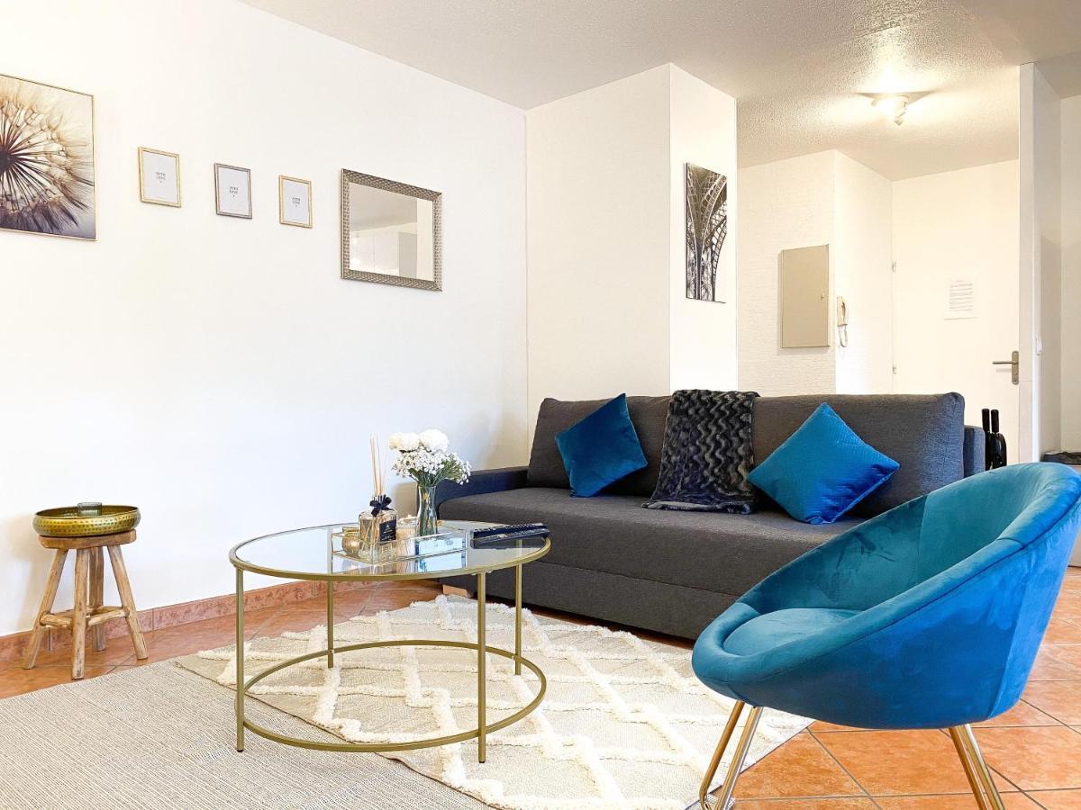 Luxueux Appartement Evry Centre - Parking - Rer A 10 Min Courcouronnes Exteriör bild