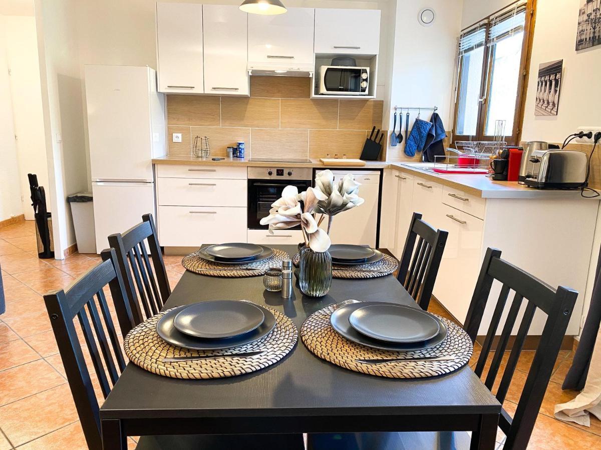 Luxueux Appartement Evry Centre - Parking - Rer A 10 Min Courcouronnes Exteriör bild