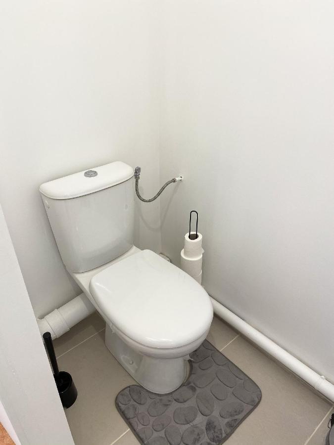 Luxueux Appartement Evry Centre - Parking - Rer A 10 Min Courcouronnes Exteriör bild