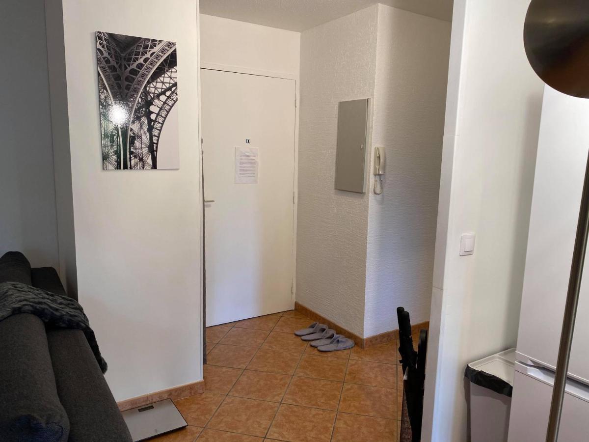 Luxueux Appartement Evry Centre - Parking - Rer A 10 Min Courcouronnes Exteriör bild